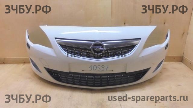 Opel Astra J Бампер передний