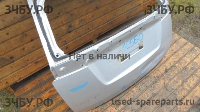 KIA Carens (2) Дверь багажника