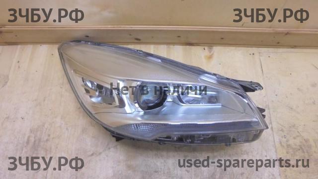 Ford Kuga 2 Фара правая