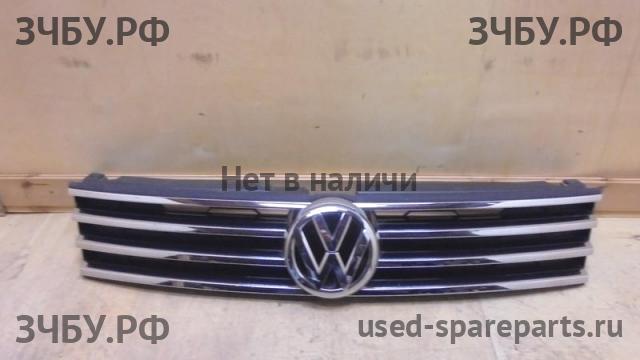 Volkswagen Touareg 2 Решетка радиатора