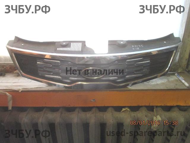 KIA Ceed 1 Решетка радиатора