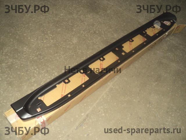 Toyota Land Cruiser 120 (PRADO) Подножка