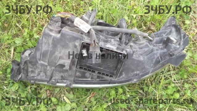 Volvo V70 (2) Фара правая