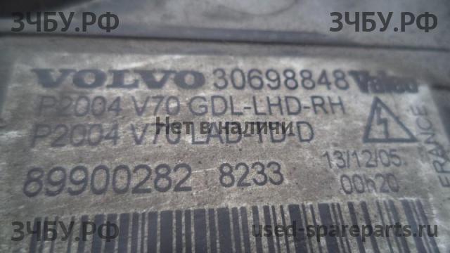 Volvo V70 (2) Фара правая