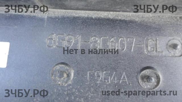 Ford Kuga 1 Вентилятор радиатора, диффузор