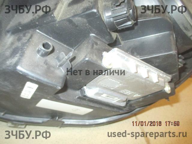 Citroen C4 (2) Фара правая
