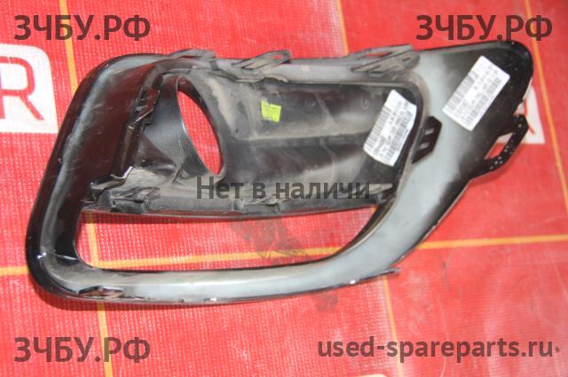 Renault Fluence Решетка в бампер
