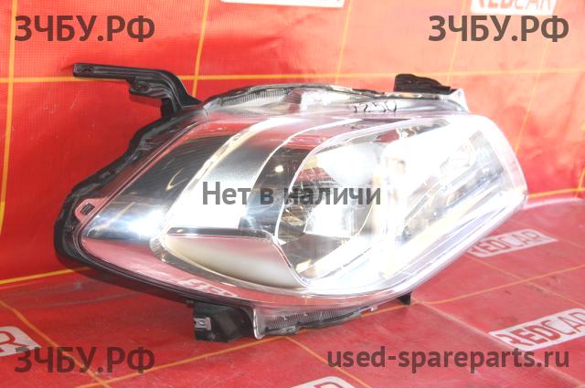 Suzuki SX4 (1) Фара правая