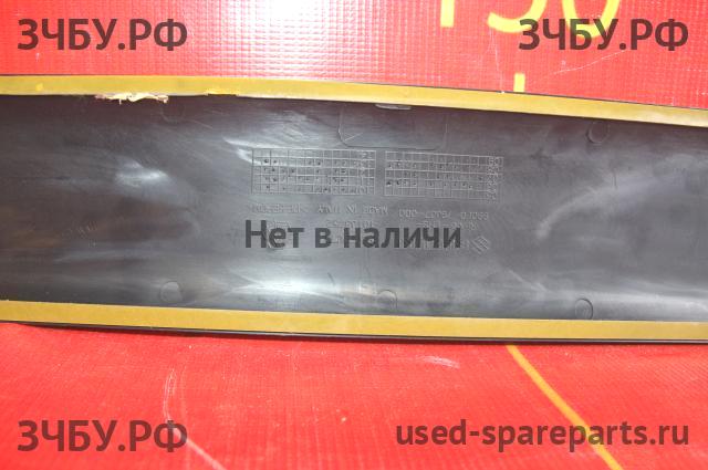 Suzuki SX4 (1) Молдинг двери задней левой