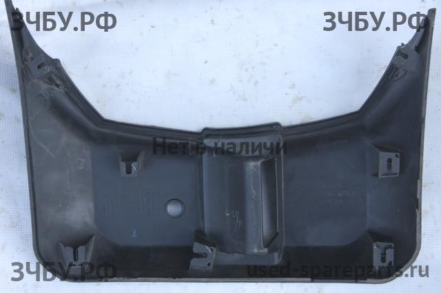 Mitsubishi Pajero/Montero 4 Накладка двери задней левой