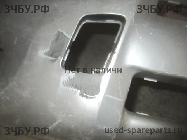 Toyota RAV 4 (3) Бампер передний