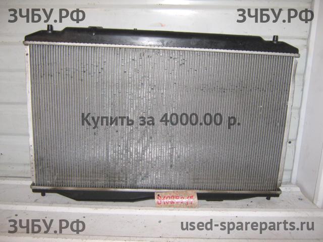 Honda Civic 8 (5D) Радиатор основной (охлаждение ДВС)