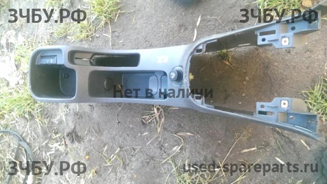 Chevrolet Cruze 1 Консоль между сиденьями (Подлокотник)