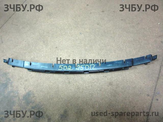 Peugeot 207 Решетка в бампер