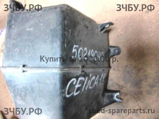 Toyota Celica (T23) Бачок омывателя лобового стекла