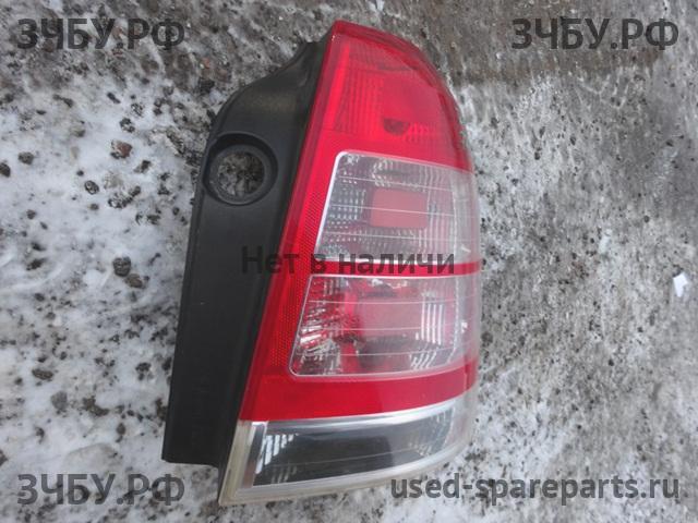 Opel Zafira B Фонарь правый