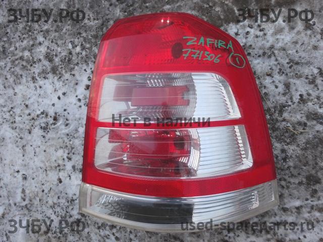 Opel Zafira B Фонарь правый