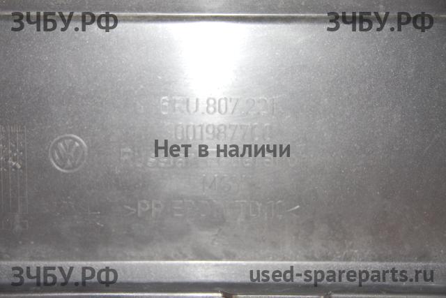 Volkswagen Polo 5 (Sedan) Бампер передний