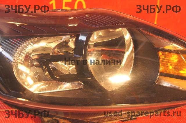 Ford Focus 2 Фара правая