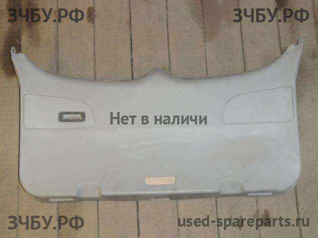 Subaru Tribeca (B9) Обшивка крышки багажника