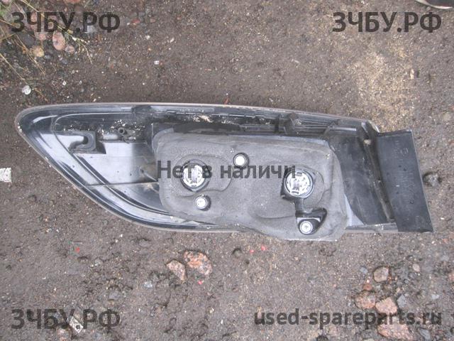 Mazda 3 [BL] Фонарь правый