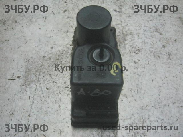 Audi 80/90 [B4] Блок управления центральным замком