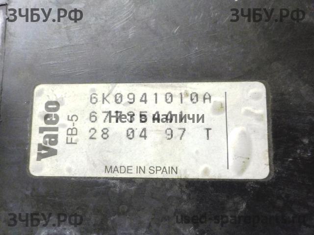 Seat Ibiza 2 (6K) Фара правая