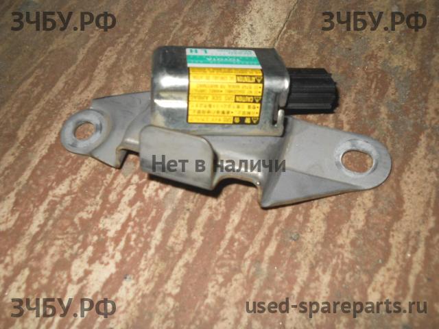 Toyota Land Cruiser 120 (PRADO) Датчик удара AIR BAG (SRS)