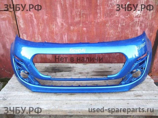 Peugeot 107 Бампер передний