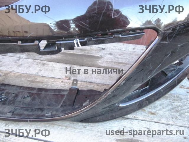 Opel Astra J Бампер передний
