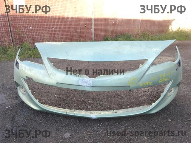 Opel Astra J Бампер передний