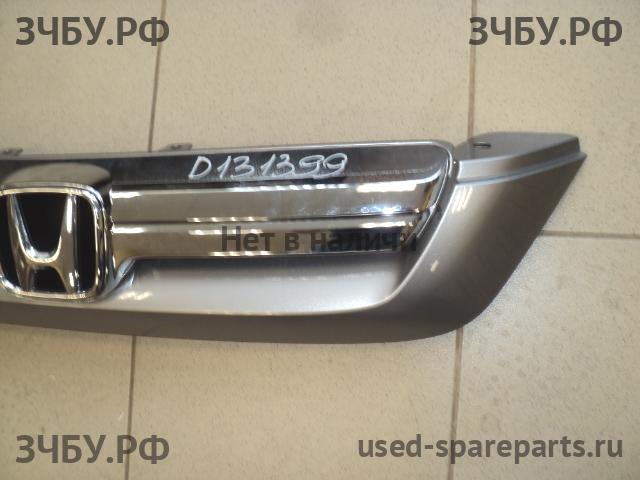 Honda CR-V 3 Решетка радиатора