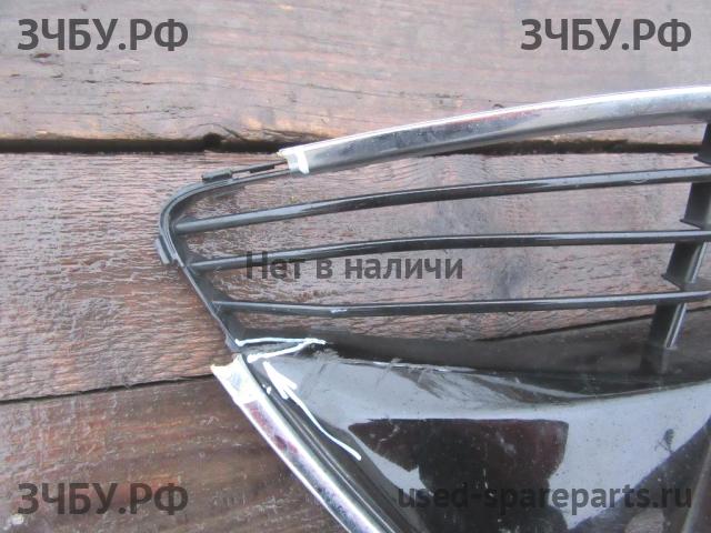 Ford C-MAX 2 Решетка в бампер