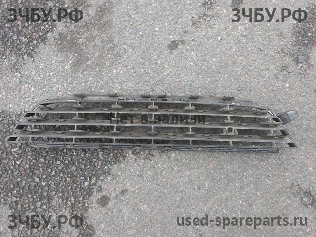 Opel Astra H Решетка в бампер
