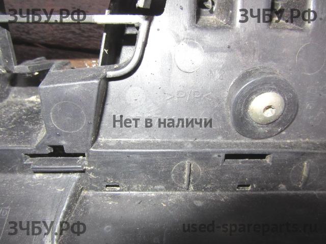 Peugeot 307 Решетка радиатора