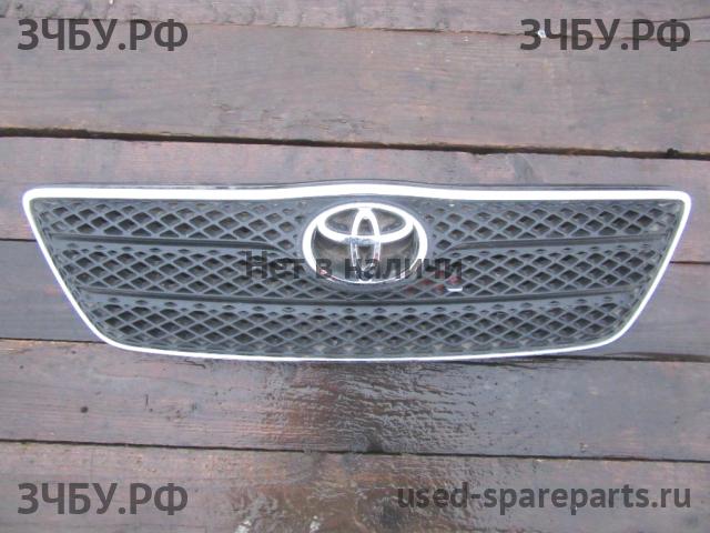 Toyota Corolla (E12) Решетка радиатора