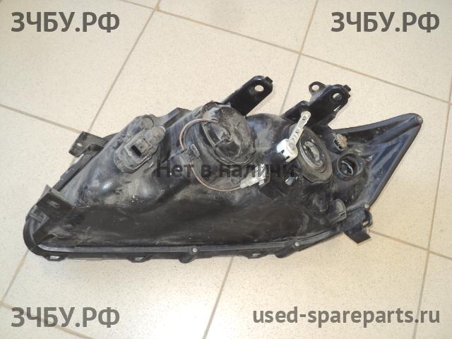 Toyota RAV 4 (3) Фара правая