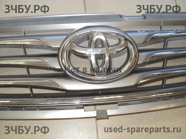 Toyota RAV 4 (3) Решетка радиатора
