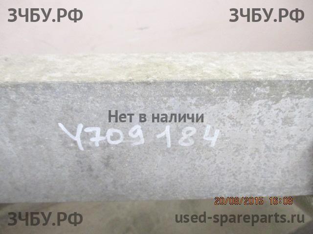 Toyota Camry 7 (V50) Усилитель бампера задний
