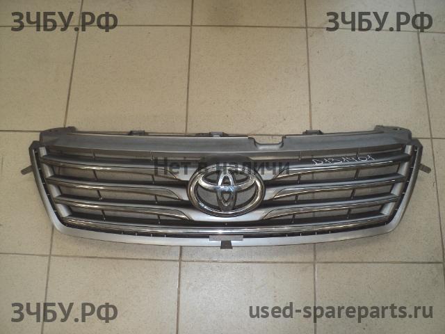 Toyota RAV 4 (3) Решетка радиатора