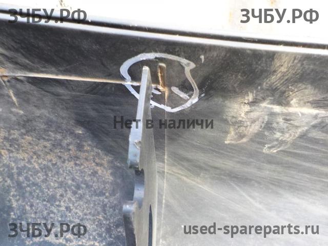 Toyota Hi Ace (4) Бампер передний