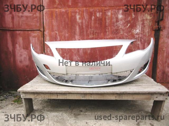 Opel Astra J Бампер передний