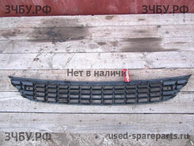 Opel Astra J Решетка в бампер