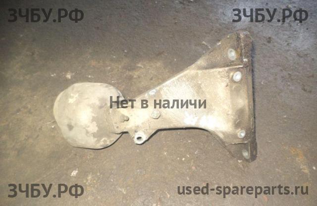 Audi A4 [B5] Опора двигателя
