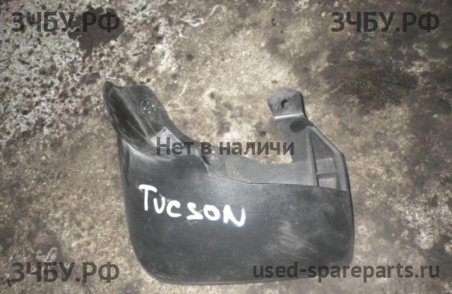 Hyundai Tucson 1 Брызговик задний левый