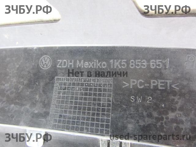 Volkswagen Jetta 5 Решетка радиатора