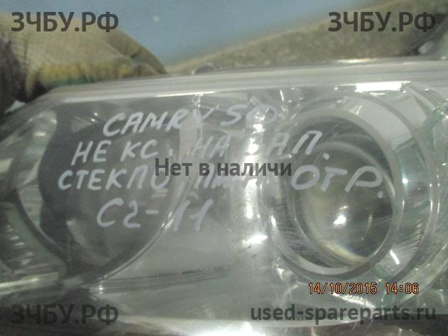 Toyota Camry 7 (V50) Фара левая