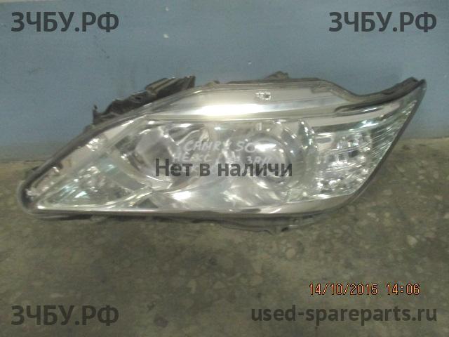 Toyota Camry 7 (V50) Фара левая