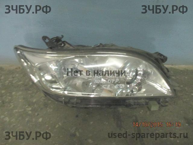 Toyota RAV 4 (3) Фара правая