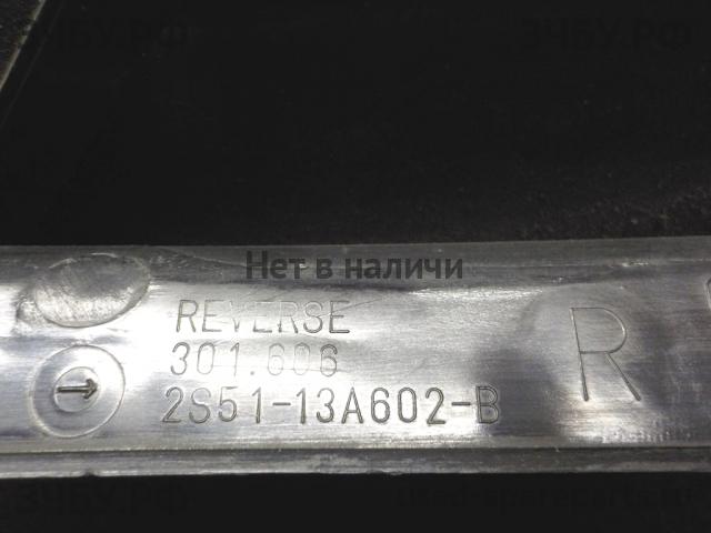 Ford Fiesta 5 Фонарь правый